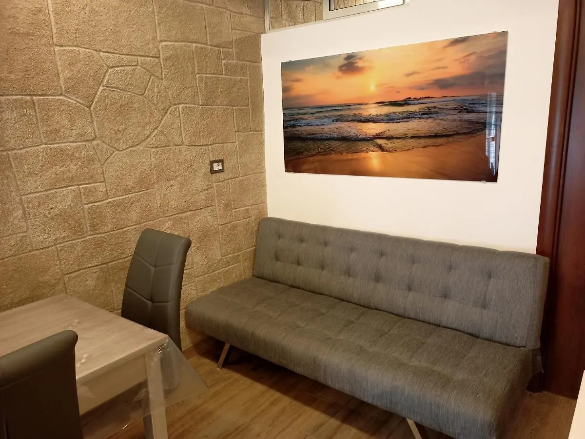 Maison Gioberti Alghero 0*,  Italia
