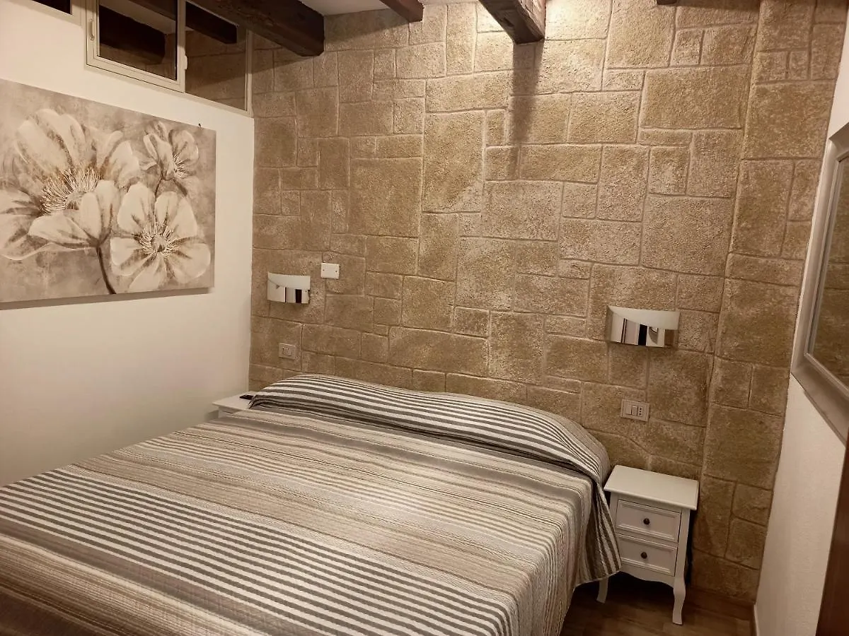Maison Gioberti Alghero 0*,  Italia