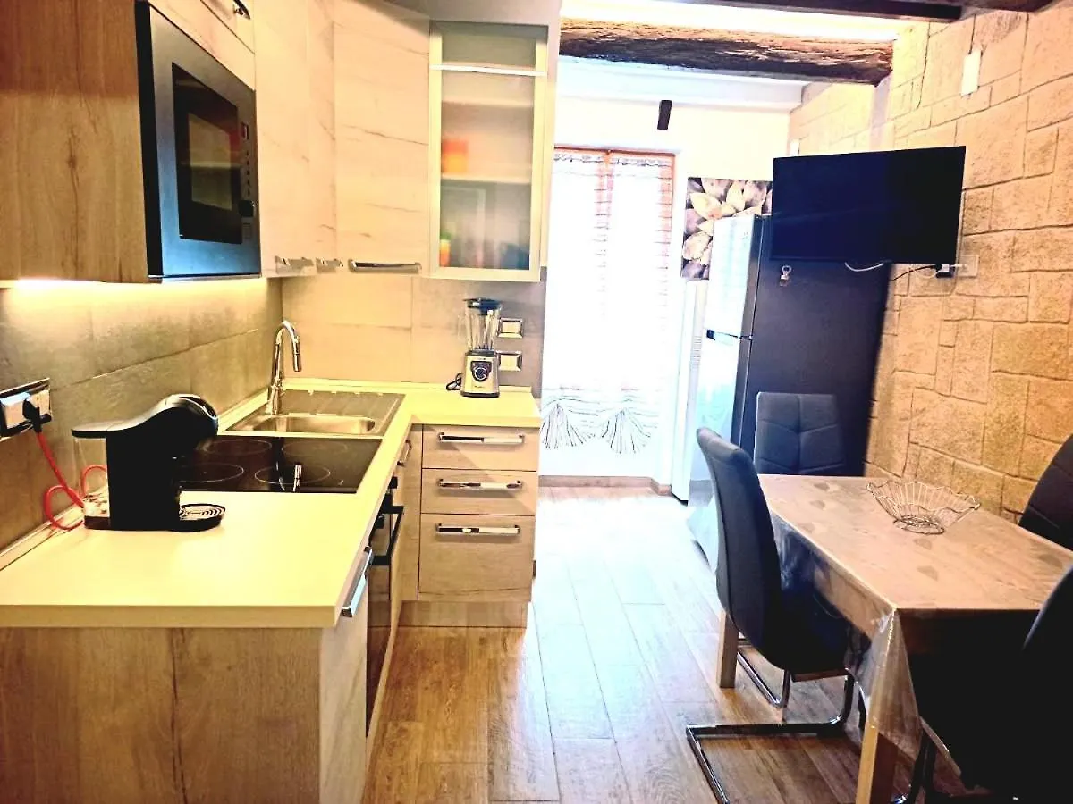 Maison Gioberti Alghero 0*,  Italia